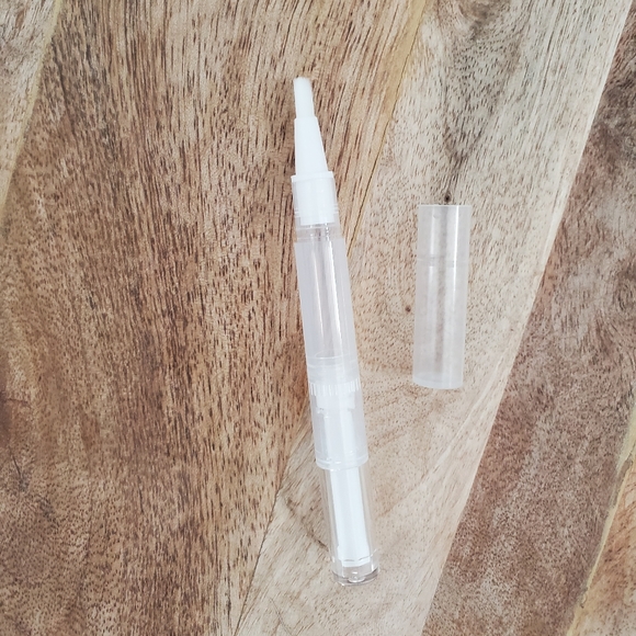3/$15 Add-On- New Empty Cosmetic brush serum Applicator (one) - Picture 2 of 3